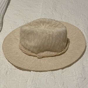 American Eagle Outfitters Cream Sun Hat